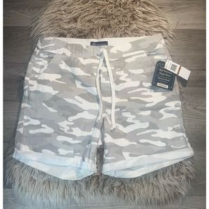 Democracy  New women’s camouflage high rise “ab” leisure shorts